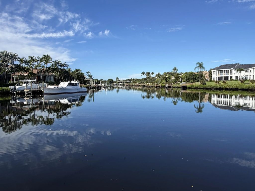 501 Captains Way, Jupiter