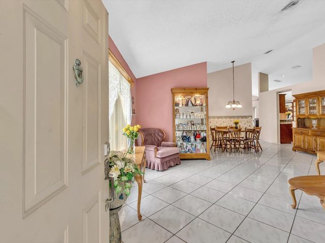 5 of 52 - 12535 Sw 7th Place, Davie, FL