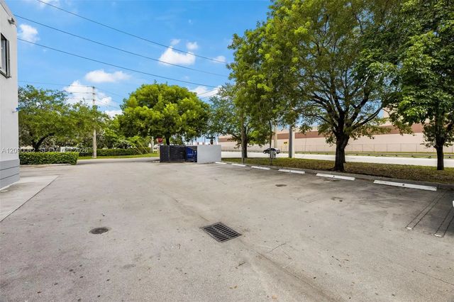 4 of 16 - 2451 Nw 109th Avenue #6, Sweetwater, FL