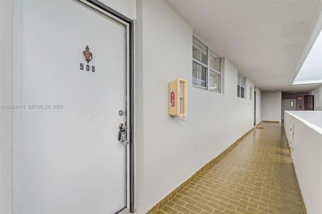 2 of 31 - 1700 Ne 191st Street #508, Miami, FL