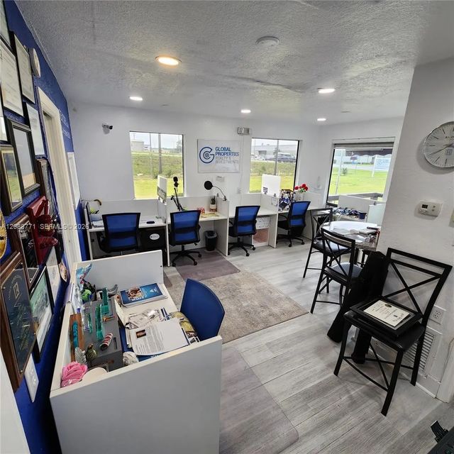 5 of 8 - 909 Sw 10th St (hwy 200, , FL
