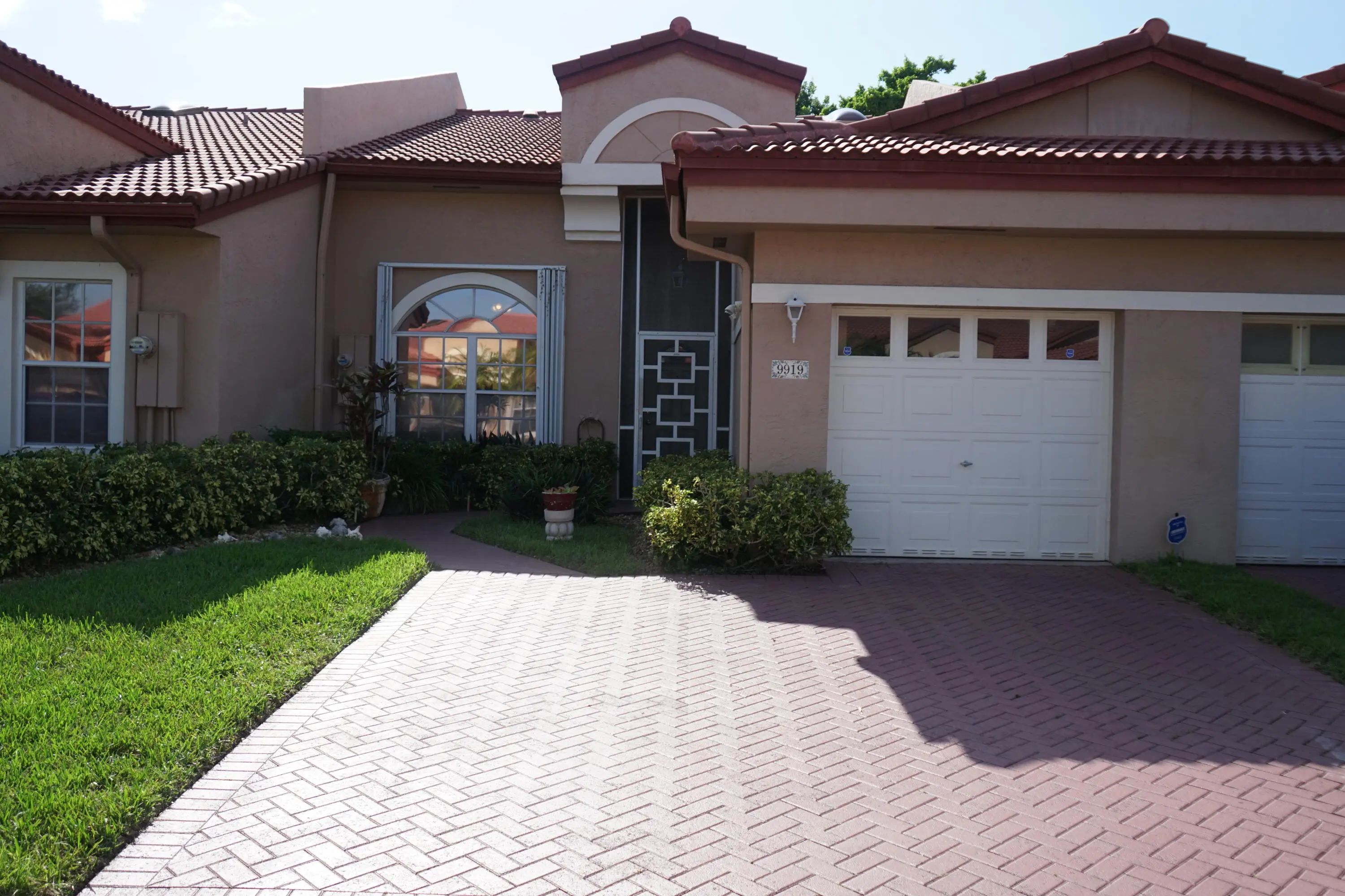 9919 Malvern Drive, Tamarac