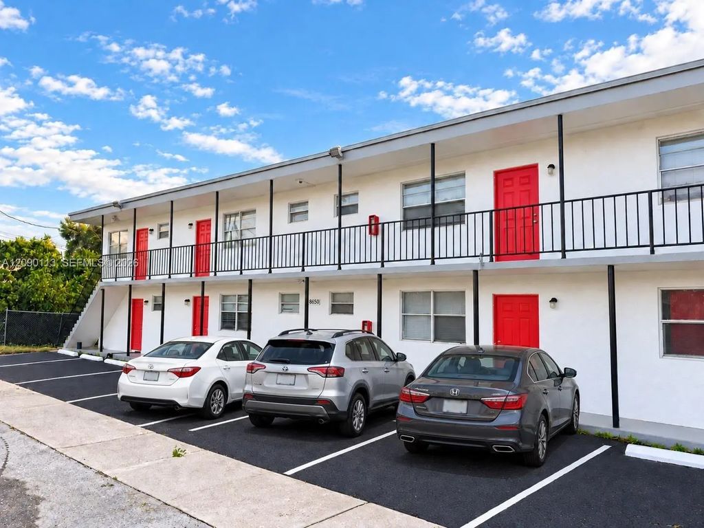6950 Nw 8th Avenue #4, Miami