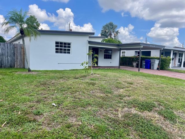 4 of 17 - 3765 Ne 18th Avenue, Pompano Beach, FL