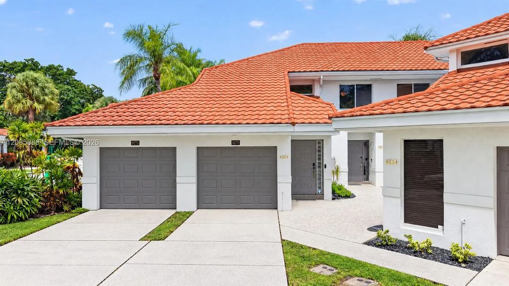 9275 Nw 9th Court #9275, Plantation