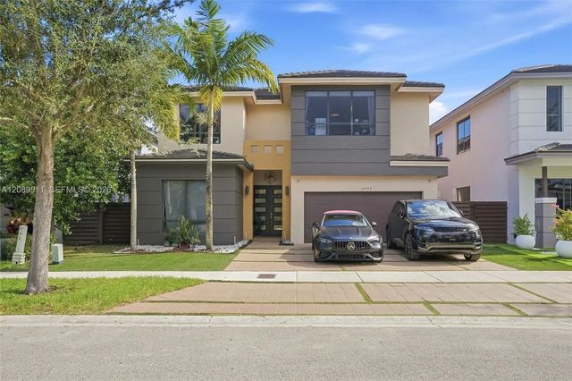 3 of 62 - 15932 Sw 136th Way, Miami, FL
