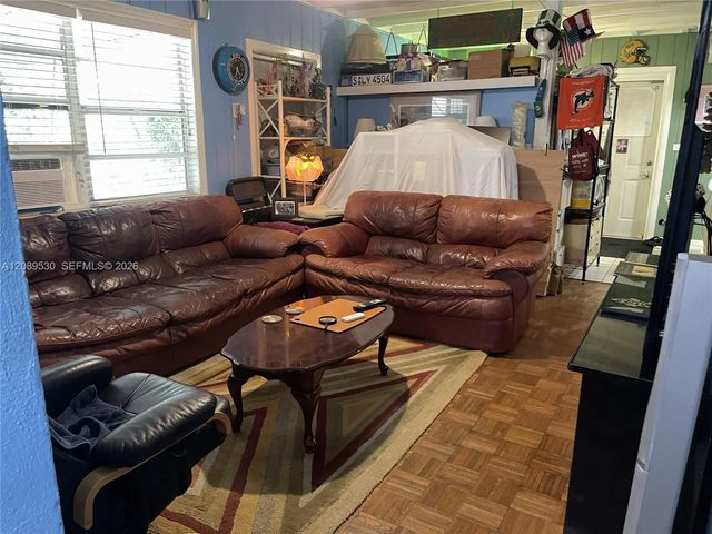 5 of 12 - 6711 Sw 63rd Avenue, South Miami, FL