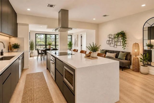 4 of 21 - 1760 Ne 13th Street, Fort Lauderdale, FL