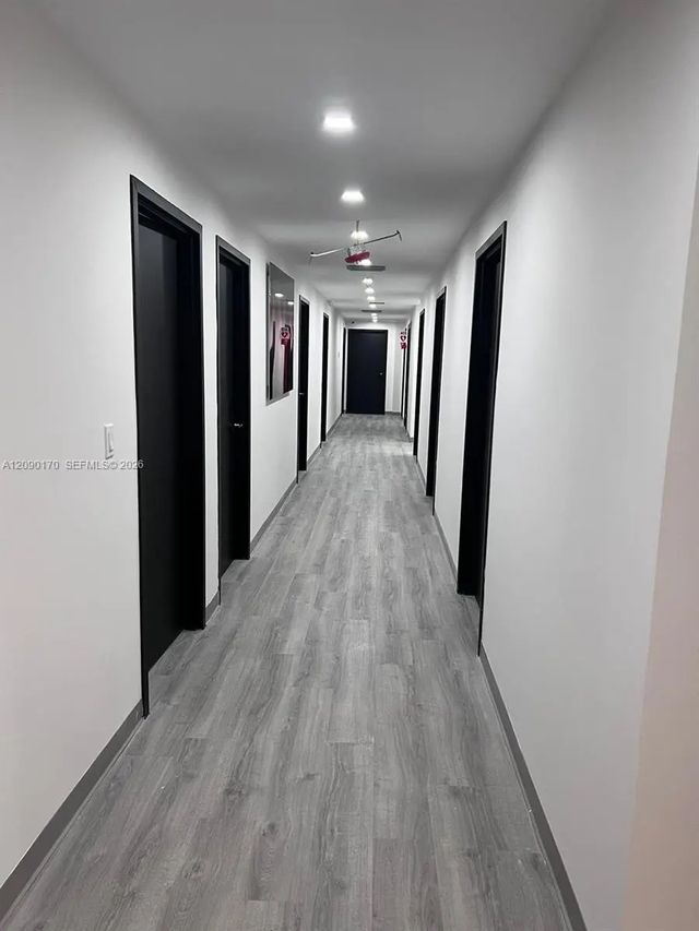 3 of 5 - N/A, Hollywood, FL