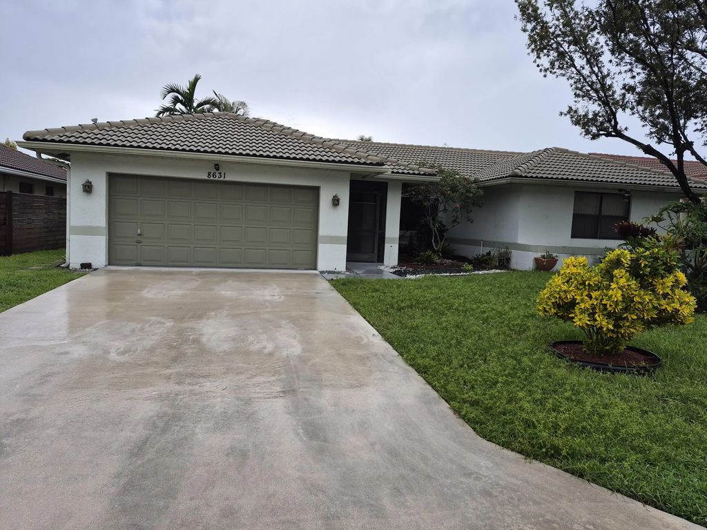 8631 Nw 82nd Street, Tamarac