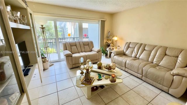 30 Nw 87th Avenue #c219, Miami