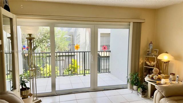 4 of 42 - 30 Nw 87th Avenue #c219, Miami, FL
