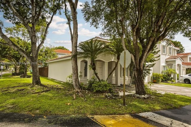 2 of 15 - 16525 Sw 97th Terrace, Miami, FL