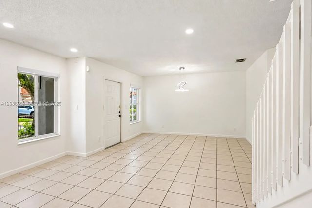 4 of 15 - 16525 Sw 97th Terrace, Miami, FL