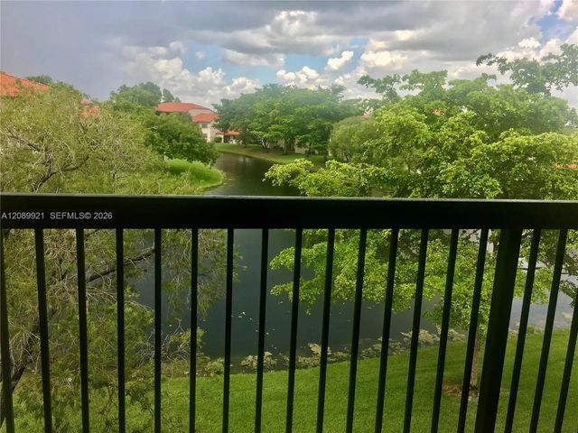 3 of 16 - 9897 Nob Hill Lane #9897, Sunrise, FL