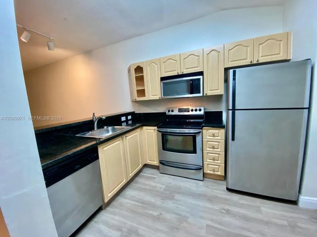 5 of 16 - 9897 Nob Hill Lane #9897, Sunrise, FL
