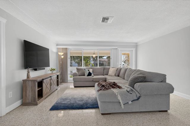 5 of 45 - 430 Se 6th Terrace, Pompano Beach, FL