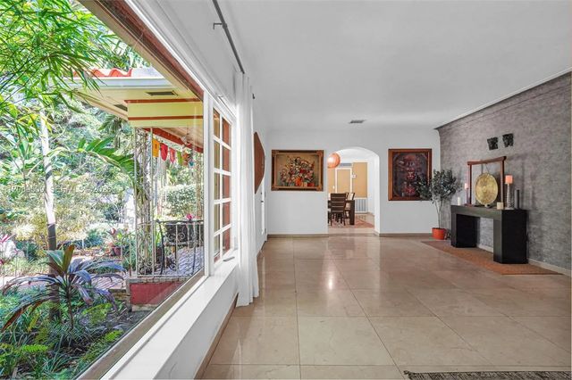 3 of 55 - 9325 Ne 5th Avenue, Miami Shores, FL