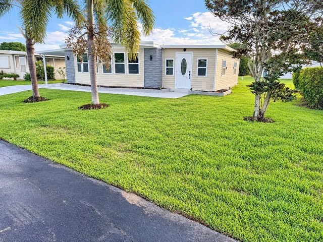 2 of 37 - 8572 Crown Drive, Boynton Beach, FL