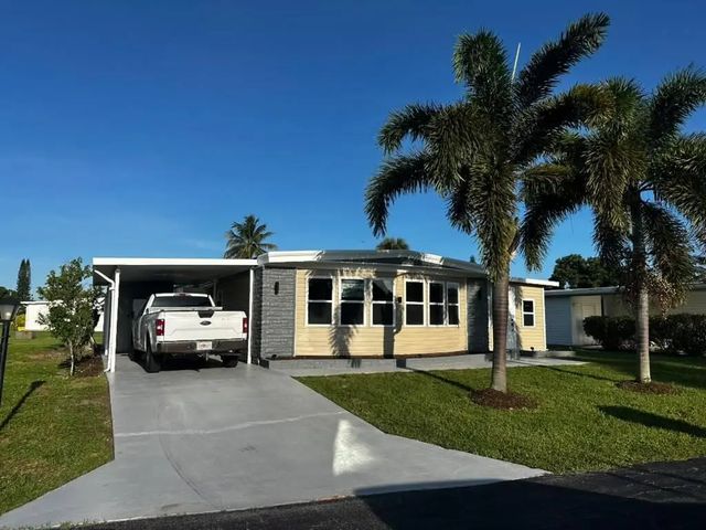 4 of 37 - 8572 Crown Drive, Boynton Beach, FL