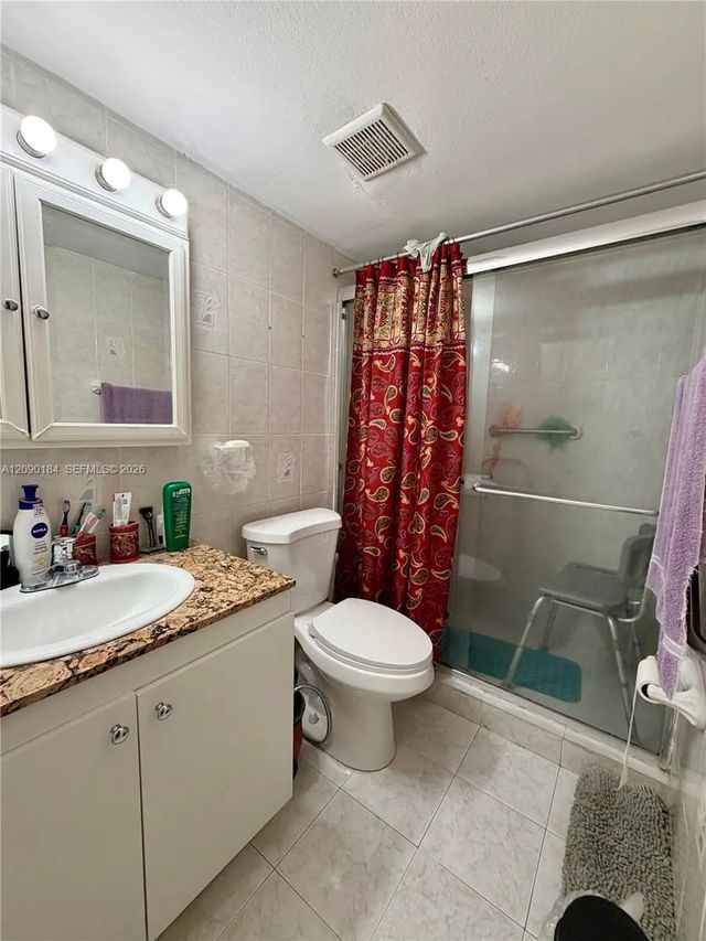 4 of 7 - 5201 Nw 7th Street #104, Miami, FL