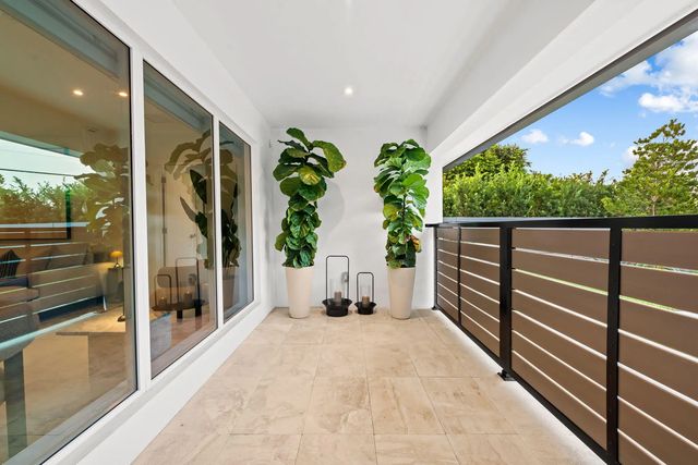 2 of 59 - 2000 Coral Gardens Drive, Wilton Manors, FL