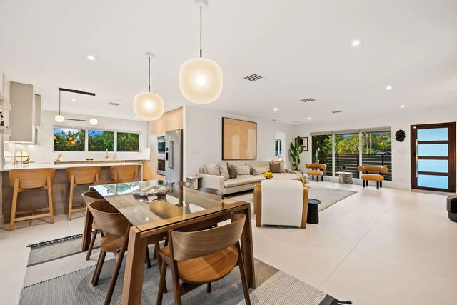 5 of 59 - 2000 Coral Gardens Drive, Wilton Manors, FL