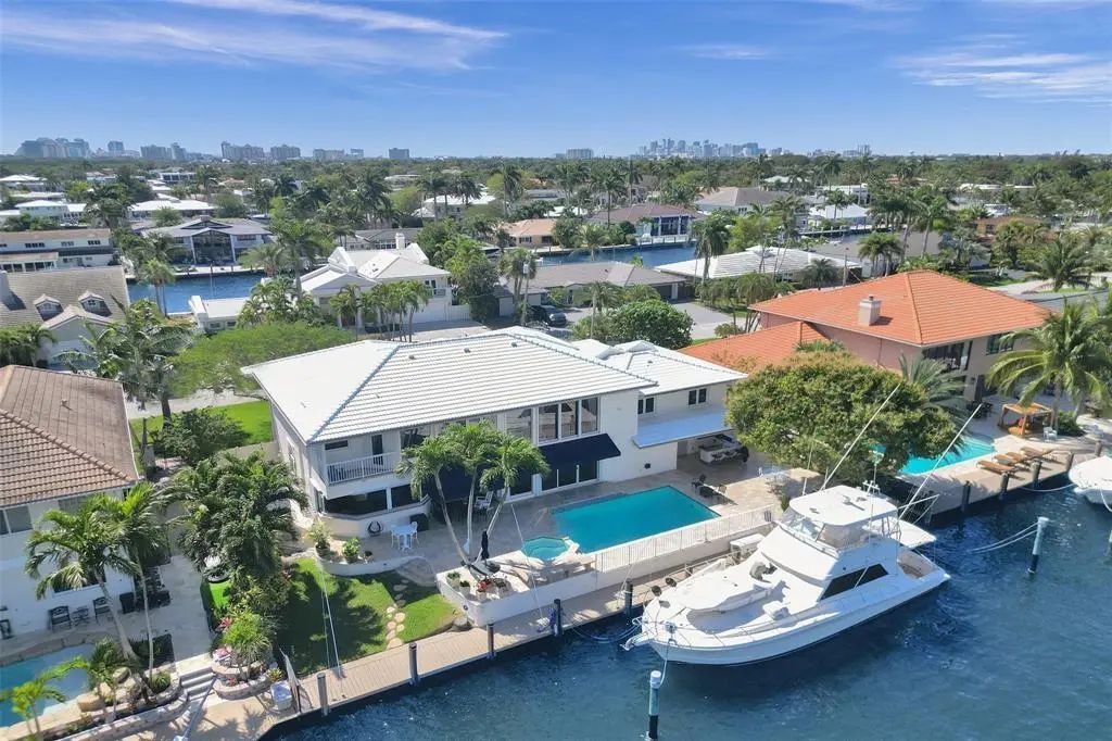 2875 Ne 25th Court, Fort Lauderdale