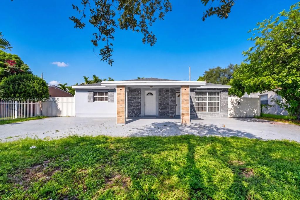 730 N 64th Avenue, Hollywood