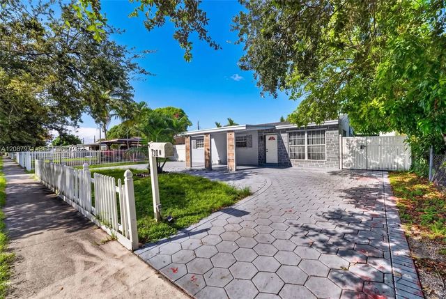 3 of 29 - 730 N 64th Avenue, Hollywood, FL