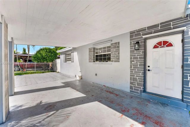 5 of 29 - 730 N 64th Avenue, Hollywood, FL