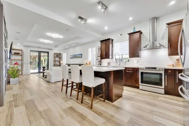 14601 Sw 18th Street, Miami
