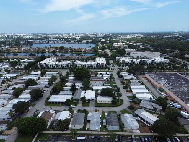 5 of 24 - 5863 Sw 29th Avenue, Fort Lauderdale, FL
