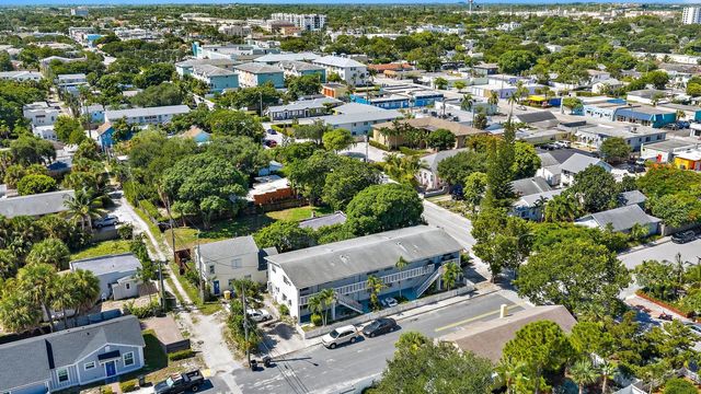3 of 16 - 430 N J Street #1a 2a 3a 4b 5b 6b, Lake Worth Beach, FL
