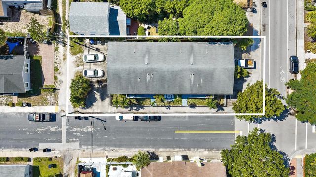 4 of 16 - 430 N J Street #1a 2a 3a 4b 5b 6b, Lake Worth Beach, FL