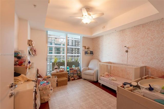 4 of 9 - 300 S Biscayne Boulevard #t-3504, Miami, FL