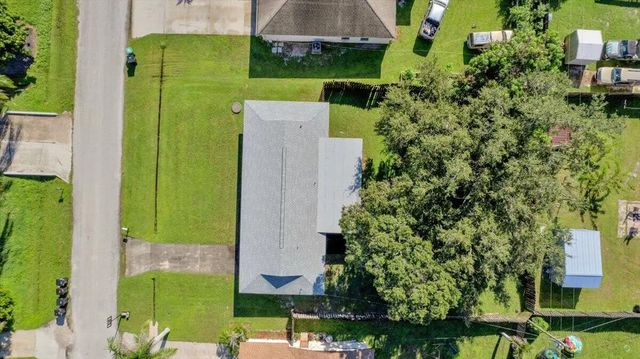 3 of 26 - 412 Se Dalva Avenue, Port St. Lucie, FL