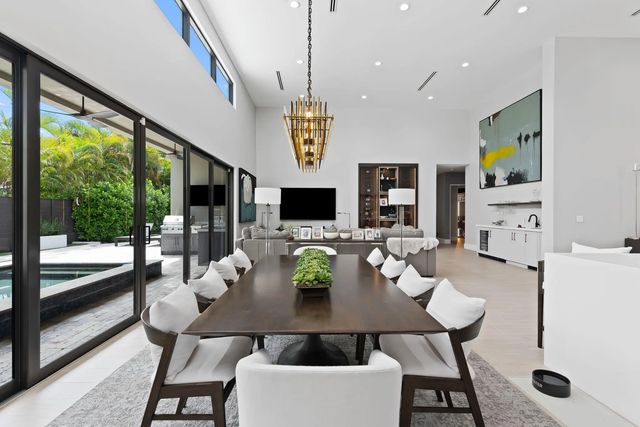 5 of 40 - 2424 Ne 27th Avenue, Fort Lauderdale, FL