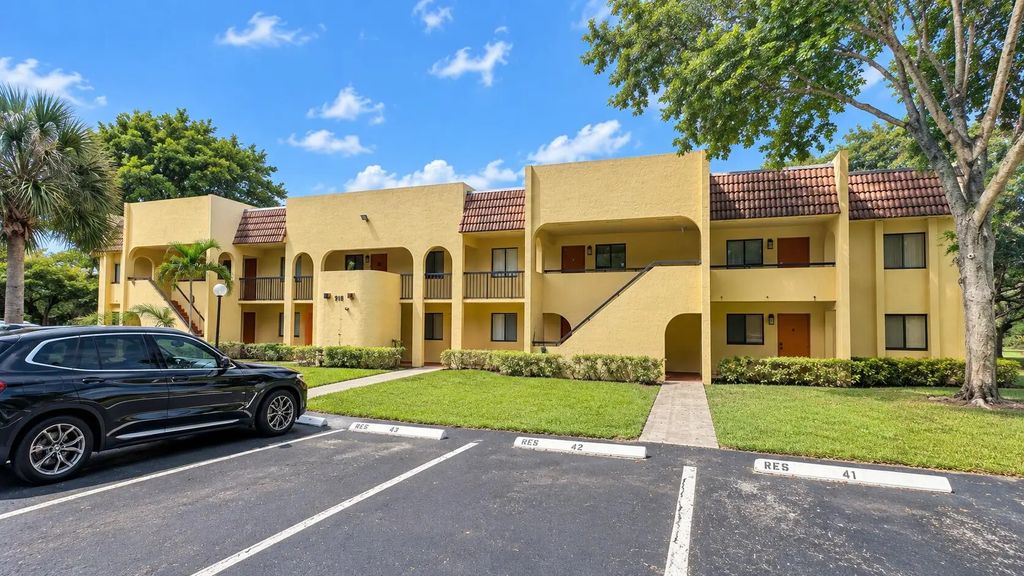 918 Sw 9th St Circle, Boca Raton