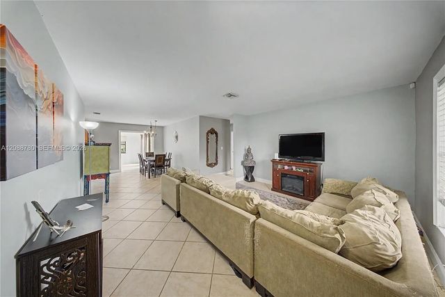 3 of 19 - 8405 Sw 19th Street, North Lauderdale, FL