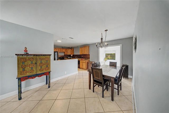 4 of 19 - 8405 Sw 19th Street, North Lauderdale, FL