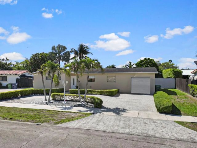 8530 Nw 179th Street, Hialeah