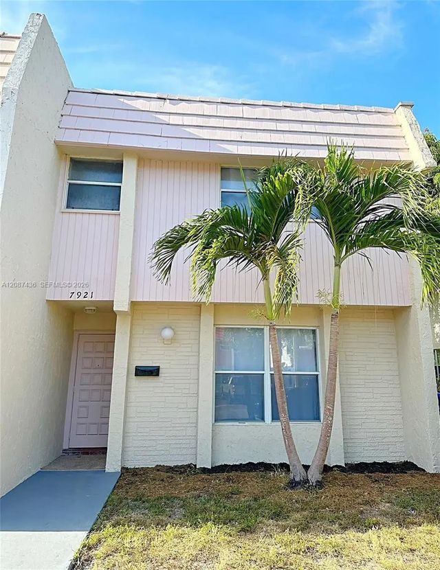 2 of 22 - 7921 Sw 9th Street, North Lauderdale, FL