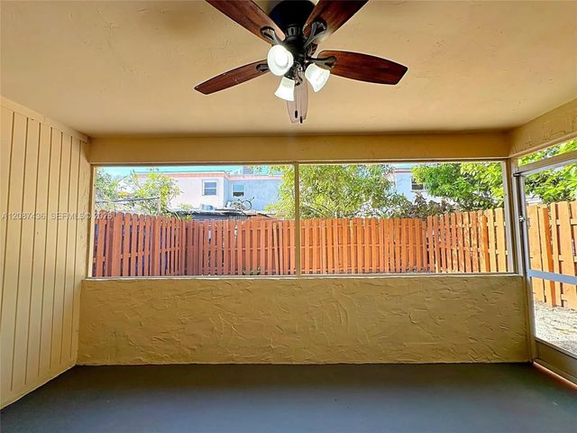 5 of 22 - 7921 Sw 9th Street, North Lauderdale, FL