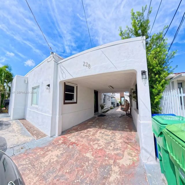 228 Nw 58th Court, Miami