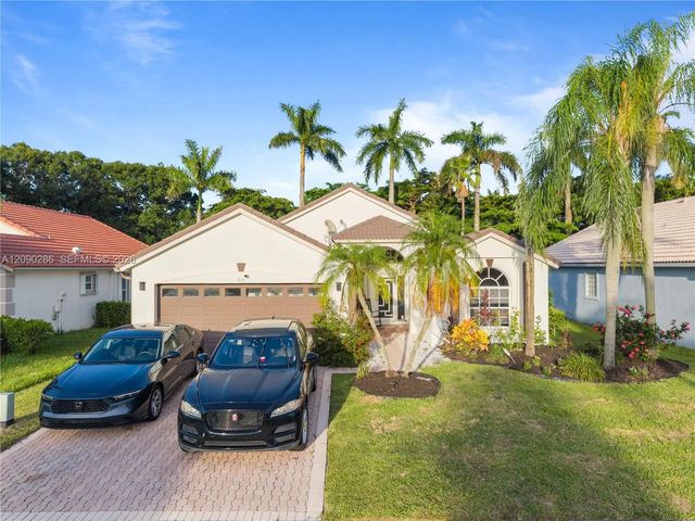 2 of 49 - 1971 Oak Berry Circle, Wellington, FL