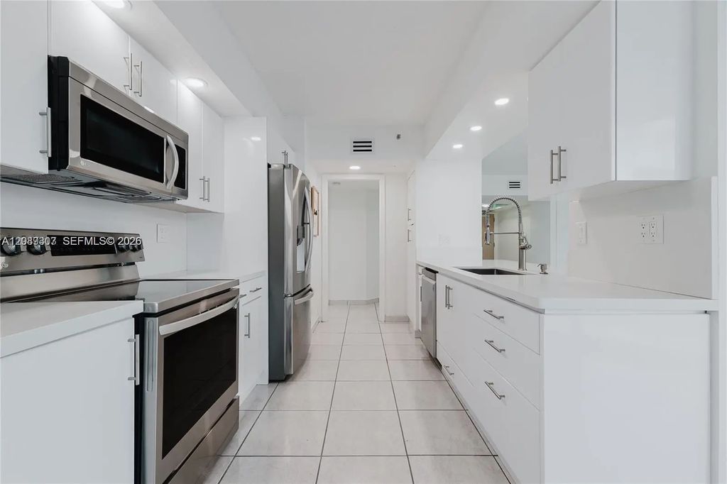 16485 Collins Avenue #338, Sunny Isles Beach