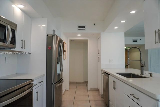 4 of 33 - 16485 Collins Avenue #338, Sunny Isles Beach, FL