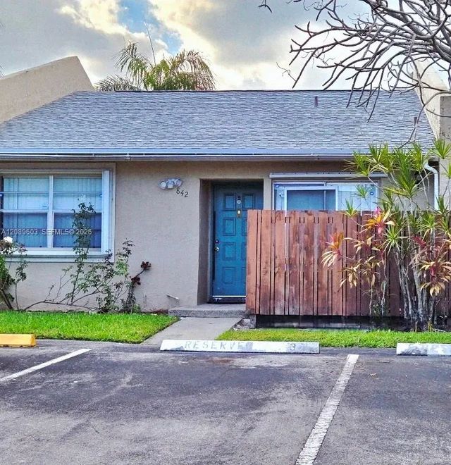 842 Banks #842, Coconut Creek