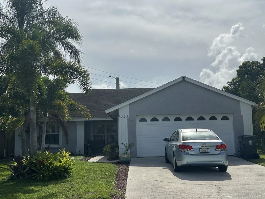 5225 Blueberry Hill Avenue, Lake Worth